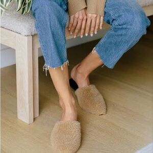 Jenni Kayne Shearling Slides. SOLD OUT. 39